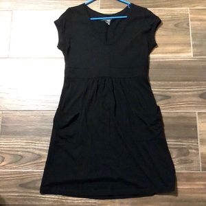 Black dress with pockets